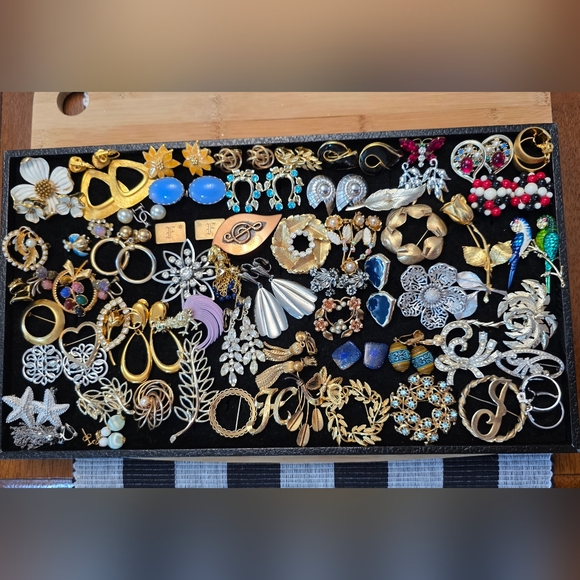 Monet Jewelry - *Final Price* Huge Tray Assortment Lot Vintage Brooches & Earrings Bundle Estate